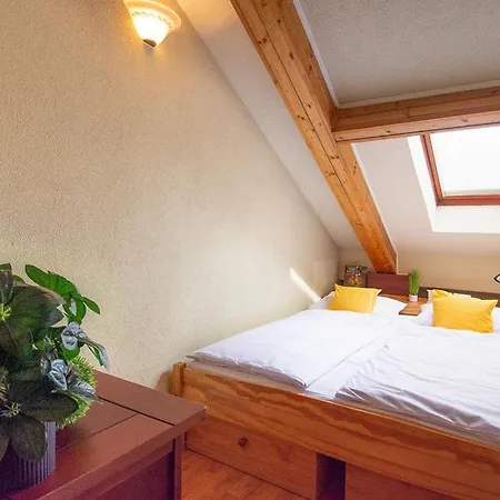 Apartament Zsofia *